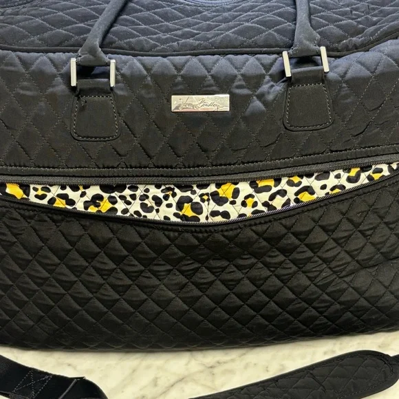 NWOT Vera Bradley Large Weekender in Black Quilt - NWOT - Picture 5 of 13